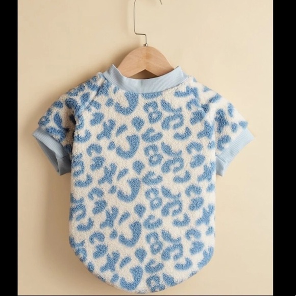 Leopard Print Pet Sweatshirt 💙🐾 - Picture 4 of 7